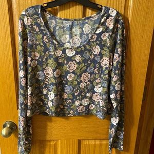 Long Sleeve Flower Crop
